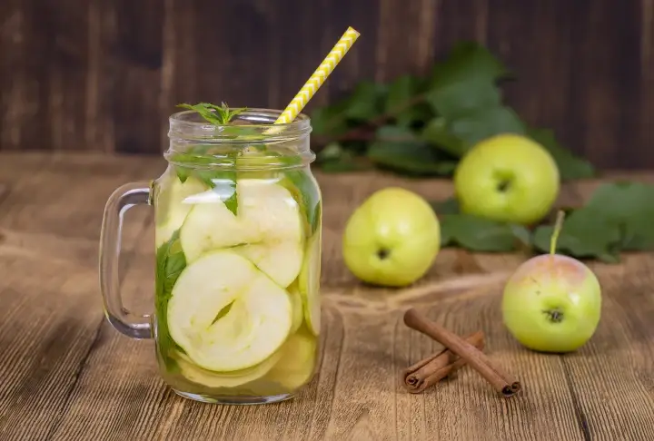 Iced Apple Tea